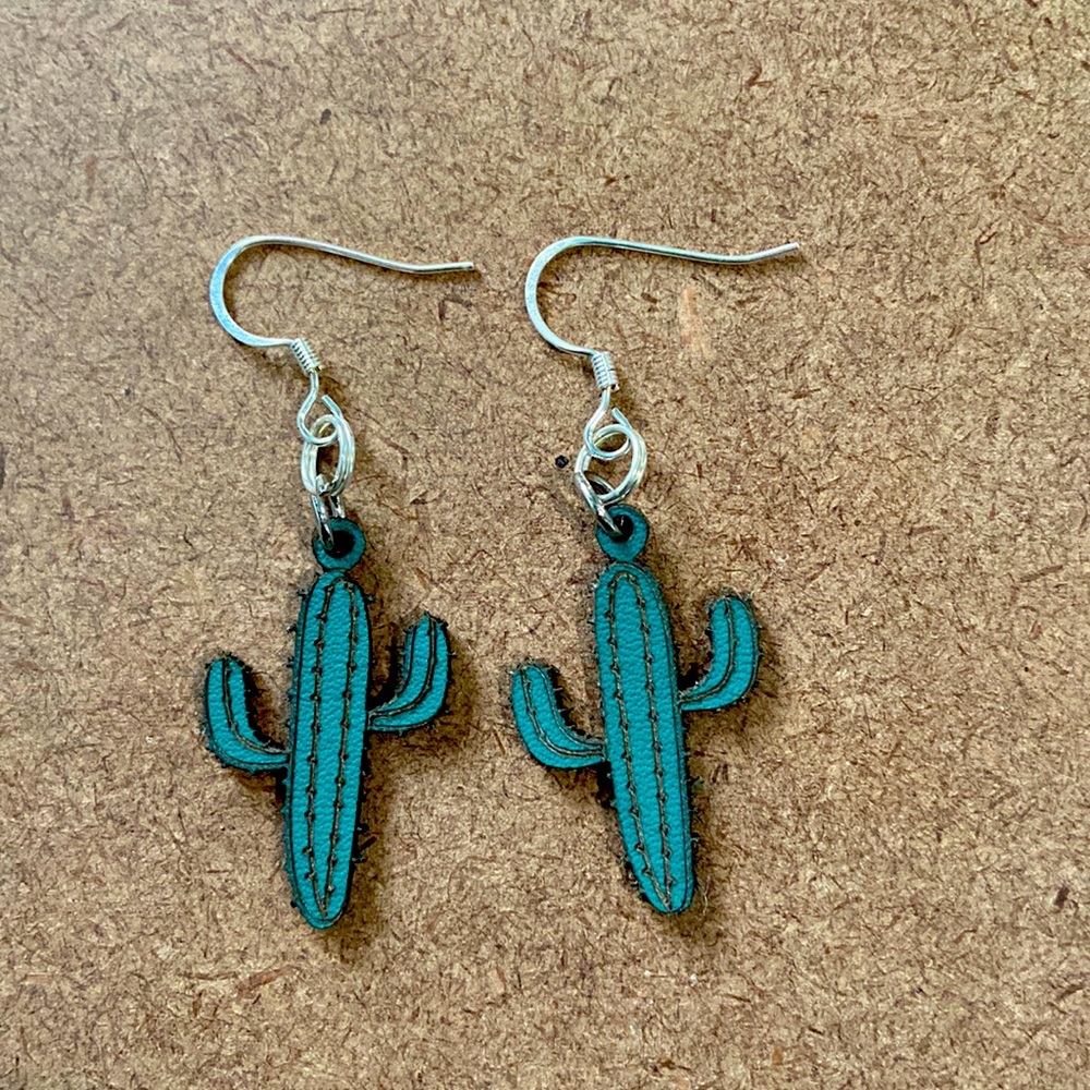 🆕 Cactus leather earrings